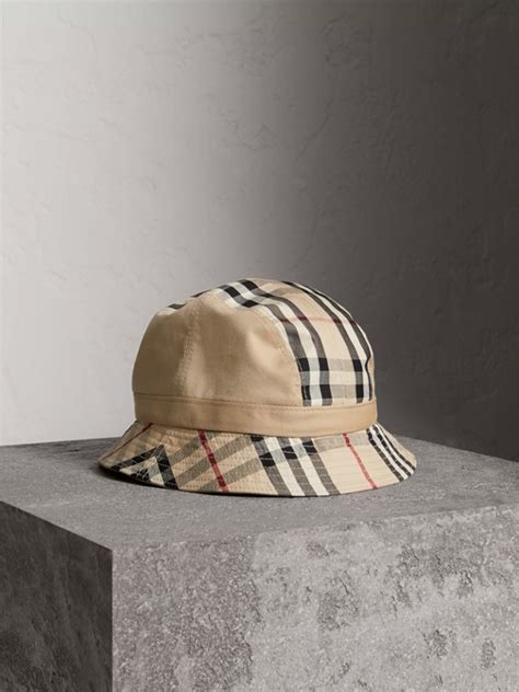 cappello burberry donna